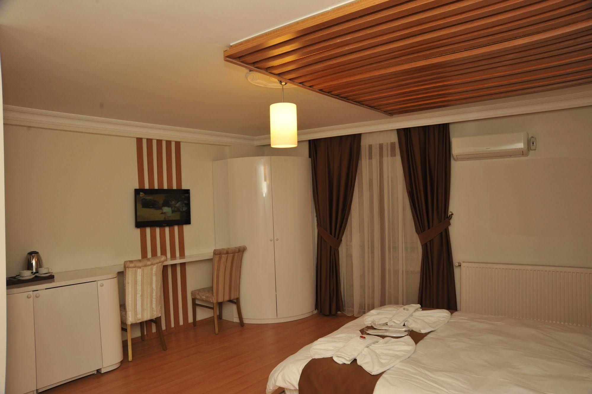 Pera 26 Aparthotel Isztambul Kültér fotó